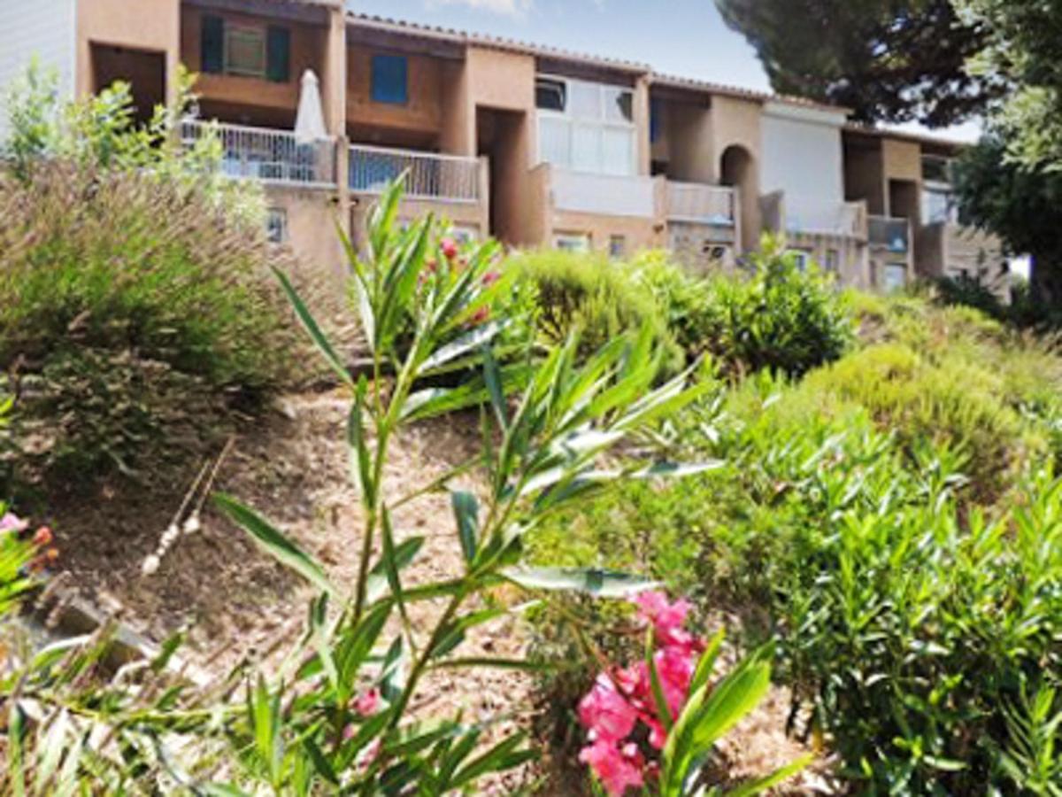 Maison Charmante A Cogolin Avec Vue Sur La Mer Et Piscine Buitenkant foto